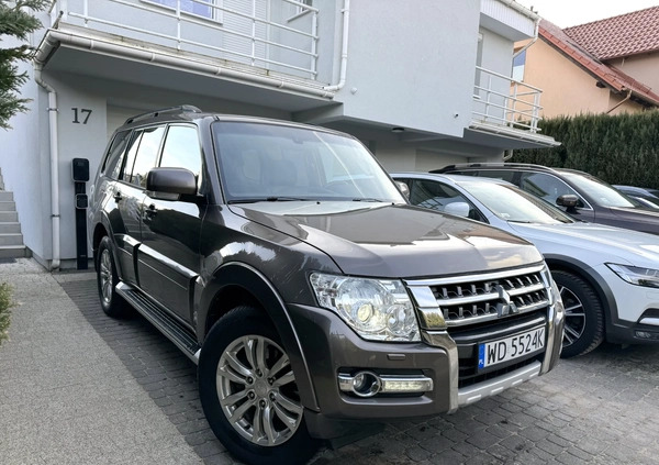 Mitsubishi Pajero cena 99900 przebieg: 249000, rok produkcji 2015 z Gdynia małe 67